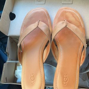 Ugg leather flip flops!!